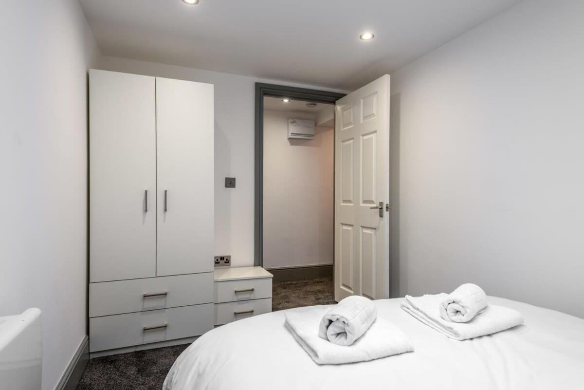 Centrally Located Budget 1 Bed Flat In Darlington Apartamento